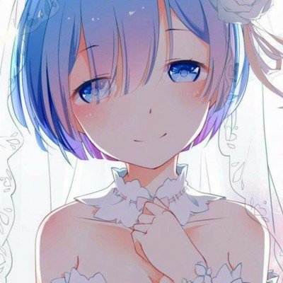 产妇父亲在产房外红着眼惦记闺女
